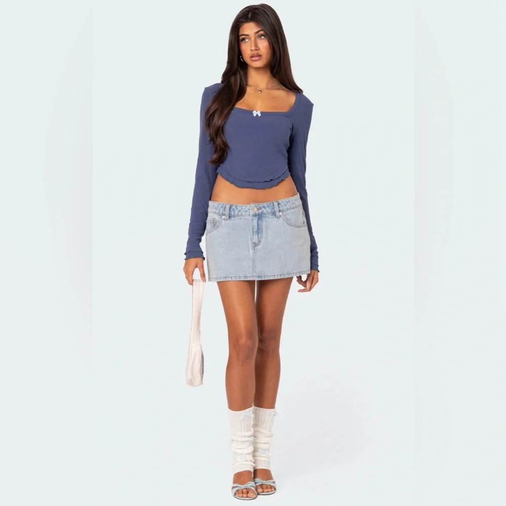 Edikted Yara Ribbed Ruffle Hem Top - Picture 2 of 6